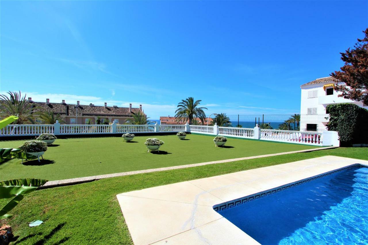 Apartamentos Los Cisnes - 2º Linea De Playa - Perfecta Ubicacion Benalmádena Esterno foto