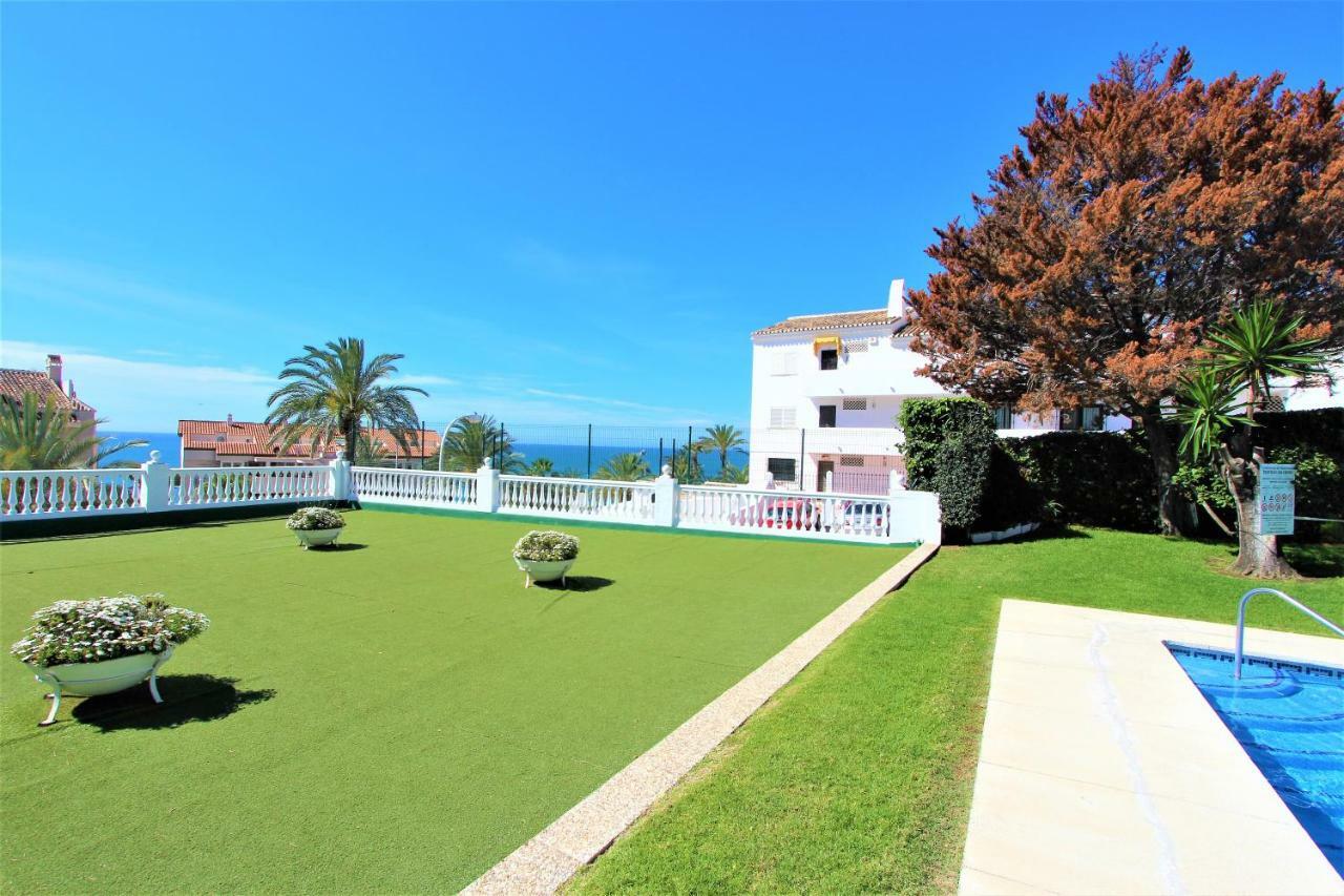 Apartamentos Los Cisnes - 2º Linea De Playa - Perfecta Ubicacion Benalmádena Esterno foto